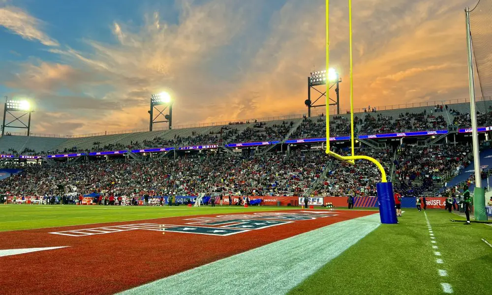 USFL First Game Attendance Figures 17,500