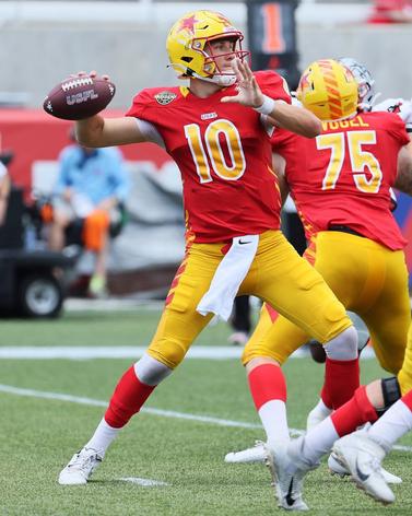 Teo Redding of the Houston Gamblers runs with the ball as De'Vante