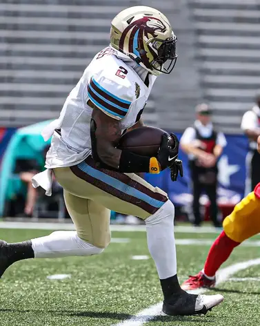 CANTON, OH - JUNE 10: Michigan Panthers wide receiver AJ Richardson (20)  carries the football during the fourth quarter of the USFL game between the  Michigan Panthers and Pittsburgh Maulers on June