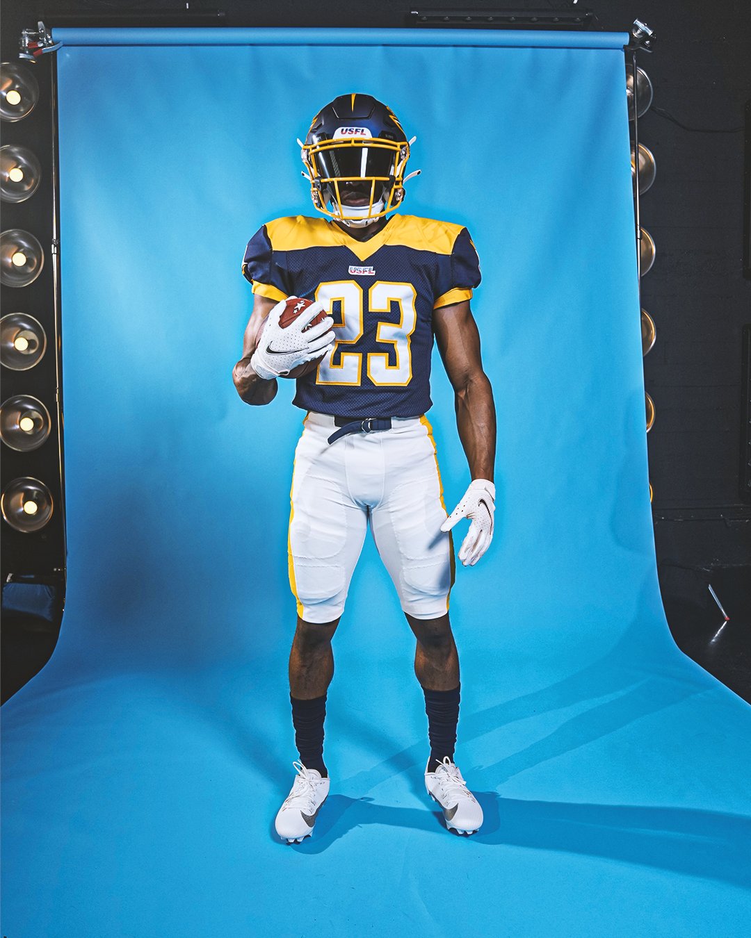 Maulers reveal new black-and-gold uniforms
